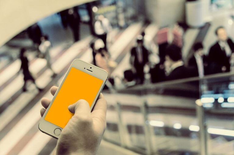 歩きスマホが迷惑で大嫌い あなたが加害者にならないためにできること Omochiのぶちまけまくり
