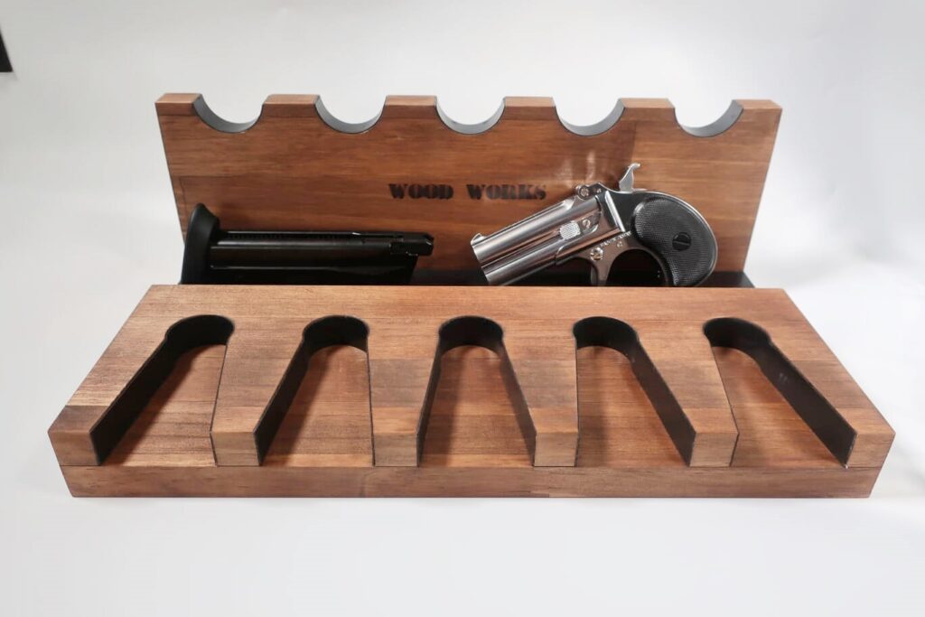ハンドガンスタンド WOOD WORKS 4つセット 美品 満足度の高い木製ハンドガンスタンド ハンドガンスタンド WOOD WORKS 4つセット 美品